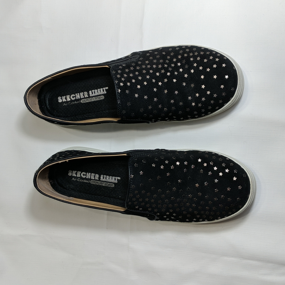 Skecher Street Black Suede Skater Platform Shoes with Silver Stars Sz 7.5